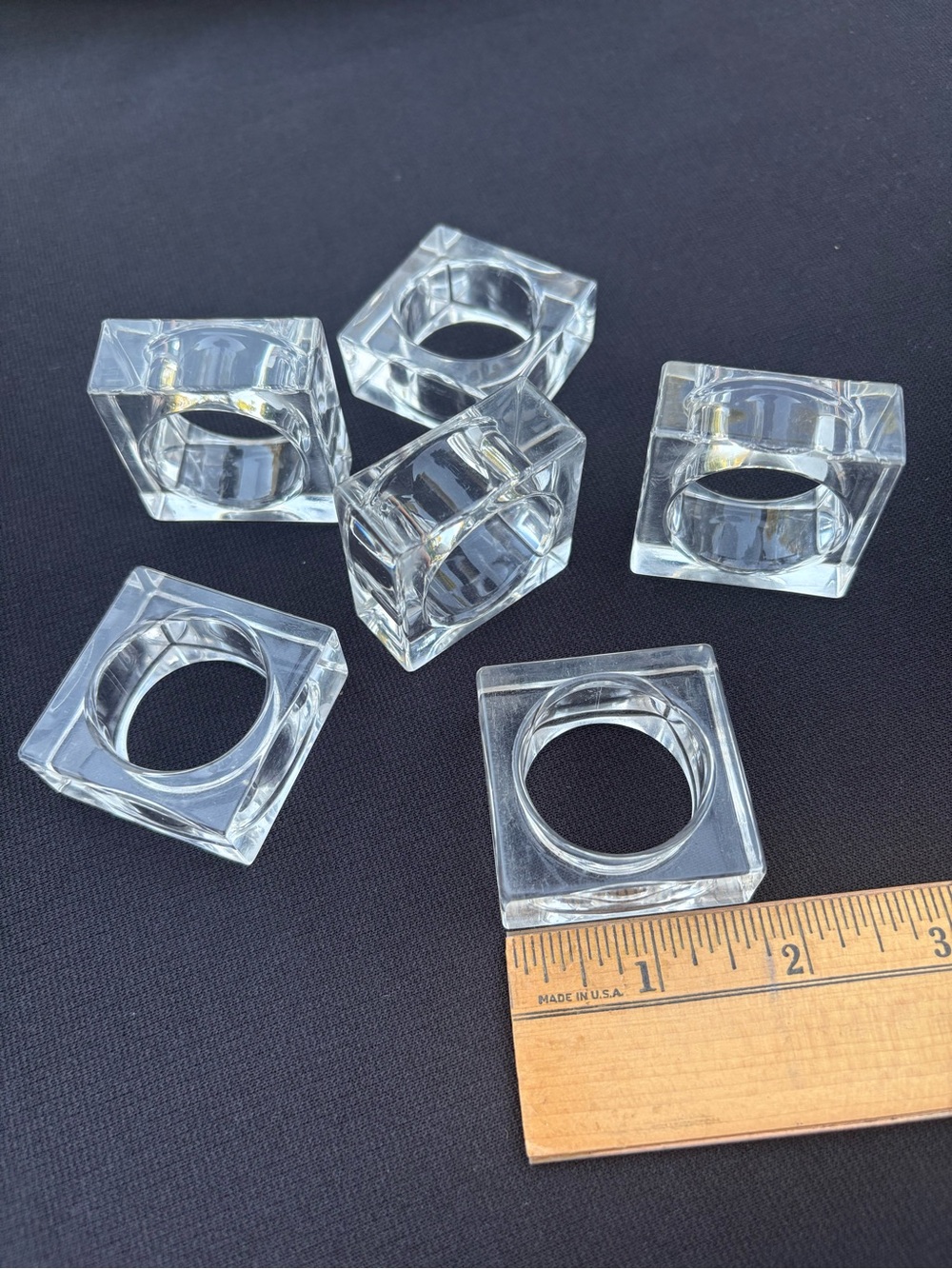 Set of 6 Clear Acrylic Lucite-Style Napkin Rings – Hollywood Regency - MCM - Picture 4 of 4